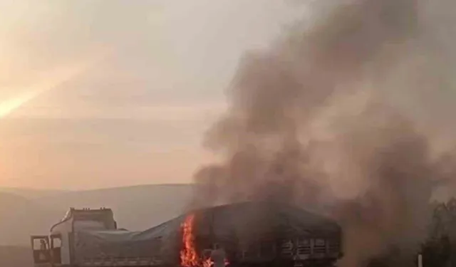 Mersin Mut’ta Seyir Halindeki Tırda Yangın Paniği