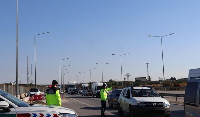 Mersin’de Otoyollarda Trafik Denetimleri Aralıksız Sürüyor