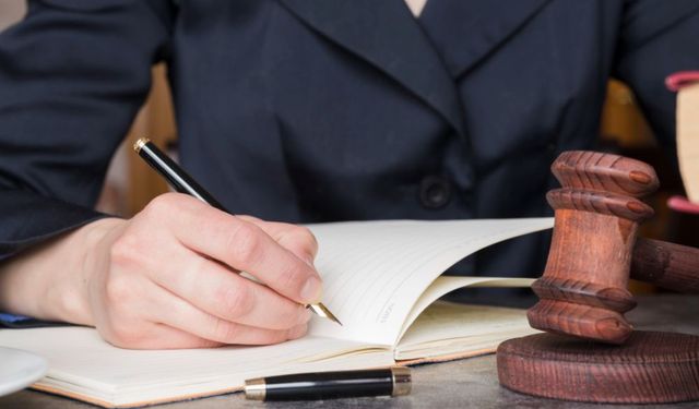 Avukat Deniz Kekik Hayatınızı Etkileyen Hukuki Süreçlerde Yanınızda