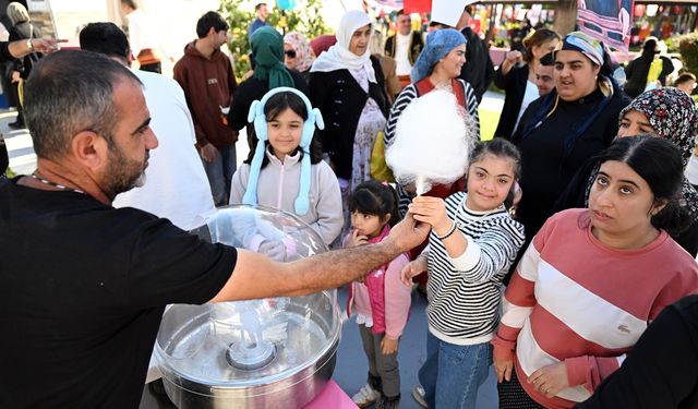 Büyükşehir, 3 Aralık Dünya Engelliler Günü’nde Özel Bireyleri Atölyelerde Buluşturdu