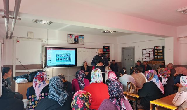 Veliler Seminerde, Çocuklar Eğitici Atölyelerde