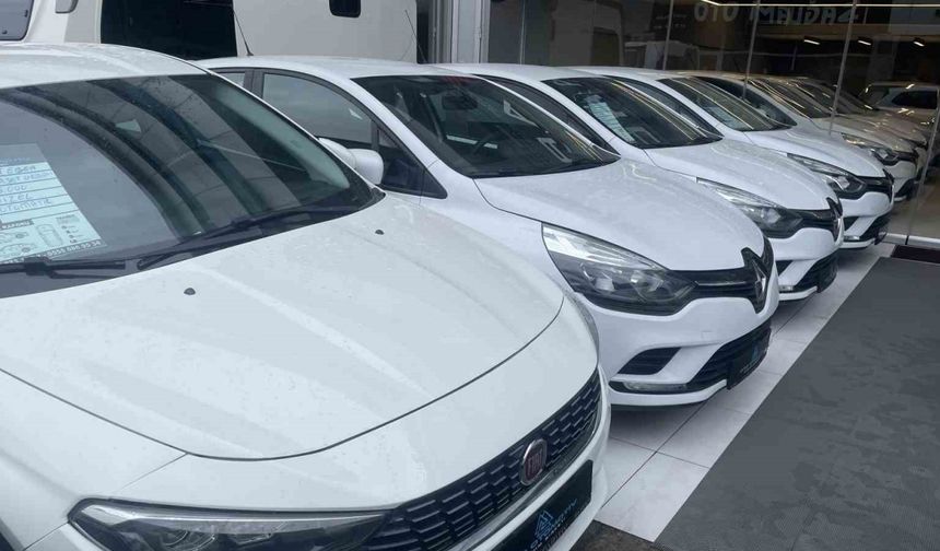 Bayilerde sıfır araç olmaması ikinci el otomobil pazarını hareketlendirdi