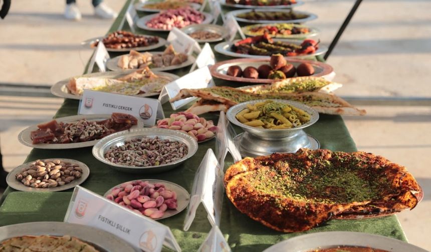 Şanlıurfa’da fıstık ile isot yemeklerde buluştu
