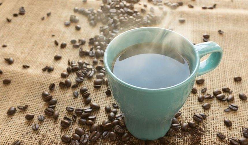 Yaz mevsiminde fazla kafein tüketimi sıvı kaybına neden oluyor