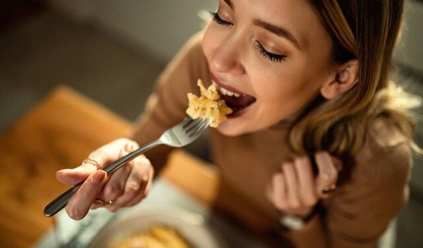 Mutluluk Tabağınızda: Serotonin ve Dopamin Dostu Yiyecekler