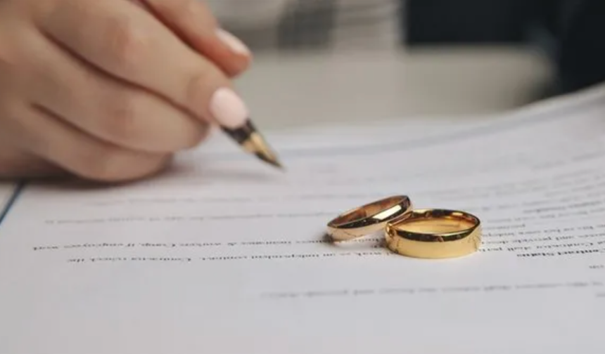 Genç Çiftlere Müjde: 16 Firma Evlilik Hazırlığında İndirime Gidiyor