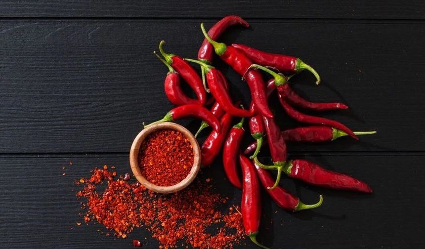 Acı biberin gizli gücü açığa çıktı! Kilo, bağışıklık, kalp ve mide üzerinde yarattığı etkiler herkesi şaşırttı
