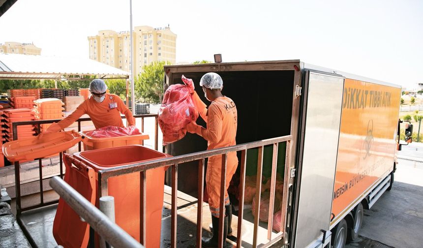 Mersin’de Tıbbi Atıklar Güvenle Toplanıyor Ve Bertaraf Ediliyor