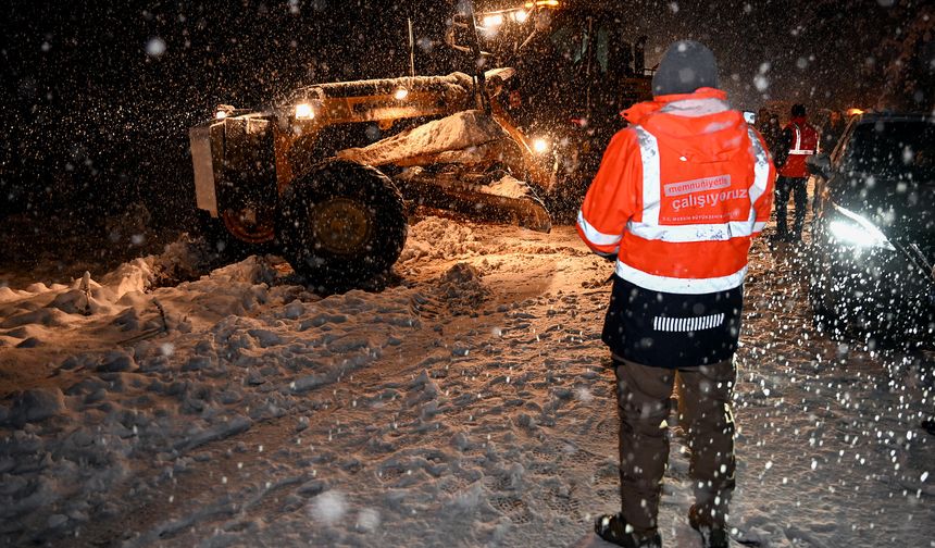 Büyükşehir Ekipleri Kar ile Mücadeleye Hazır