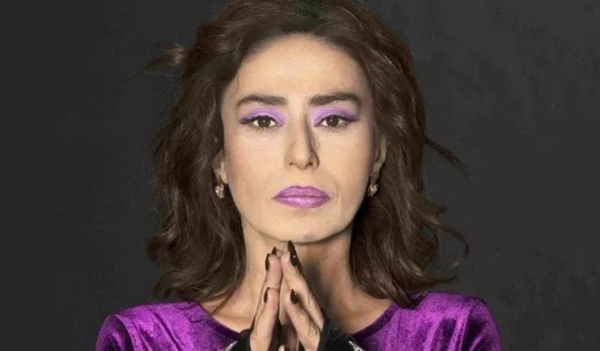 Yıldız Tilbe - Tansiyon Krizi! Hastaneye Koştu, Koluna Cihaz Takıldı