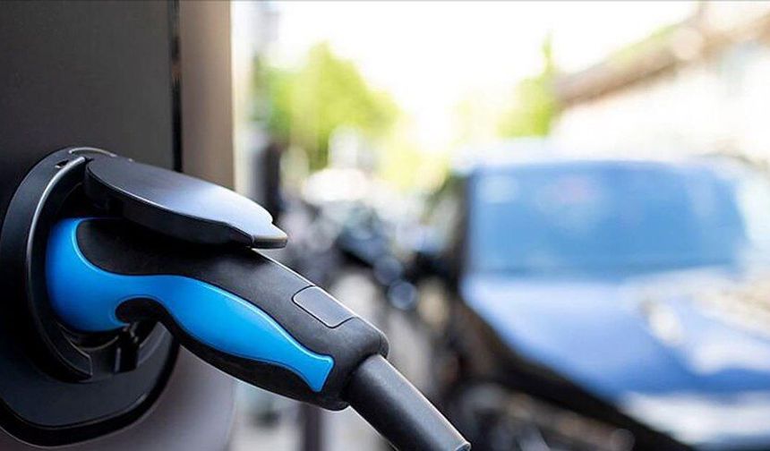 Elektrikli Araçlar Petrol Tüketimini Düşürdü