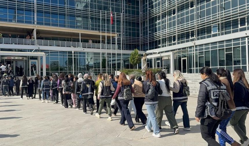 Tarsus’ta Narkotik Operasyonu! 55 Kişi Gözaltına Alındı