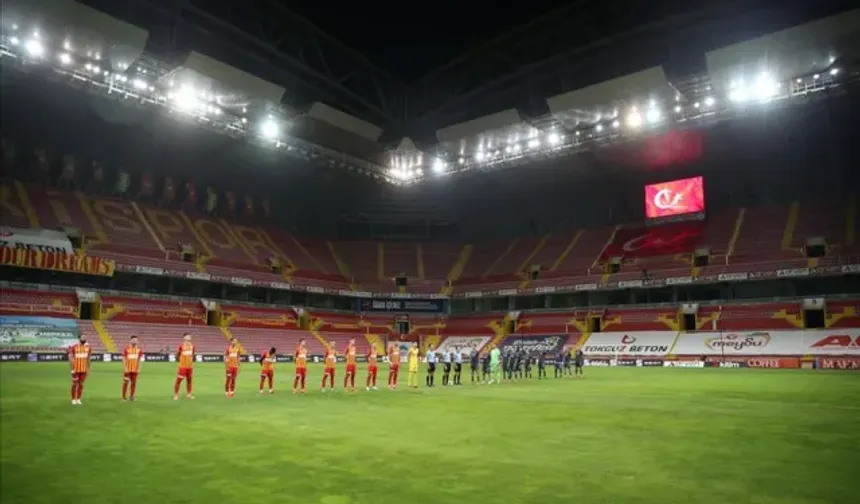 Bilal Bayazıt Kayserispor'a Veda Etti! 5 Yıllık Serüven Duygusal Mesajla Sona Erdi