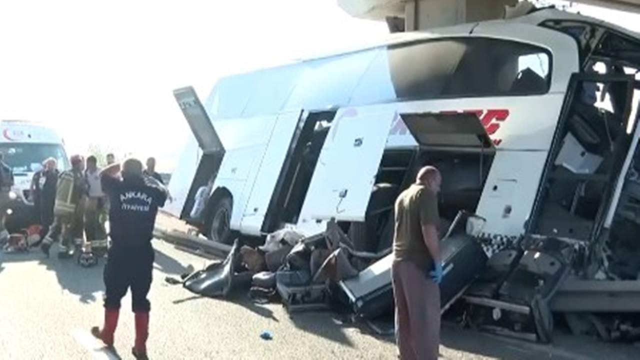 Ankara Polatli Otobus Kazasi Son Durum Yolcu Otobusu Kopru Ayagina Carpti Olu Ve Yaralilar-1