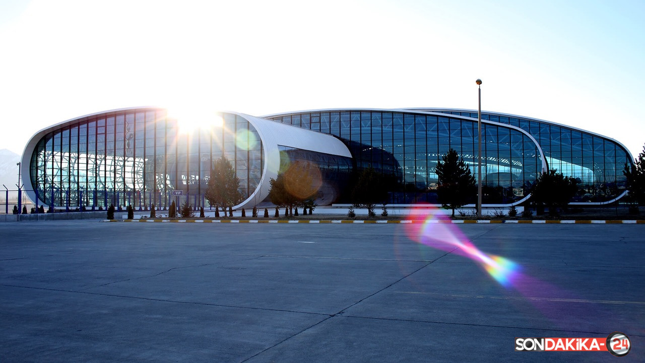 Büyük Erzincan Havaalani Terminal Binasi 2