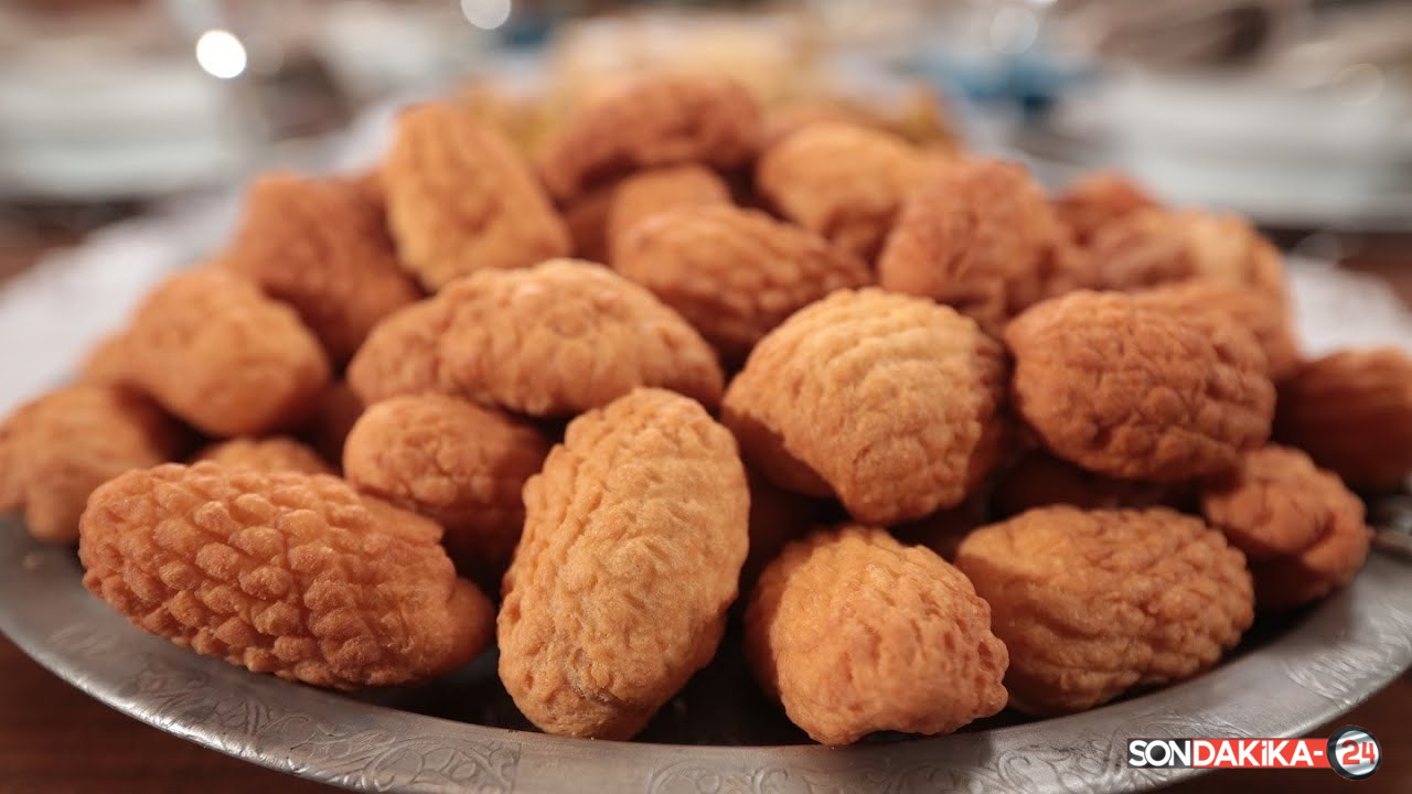 Büyük 🍯 Erzincan Usulü Halbur Hurması Nasıl Yapılır?