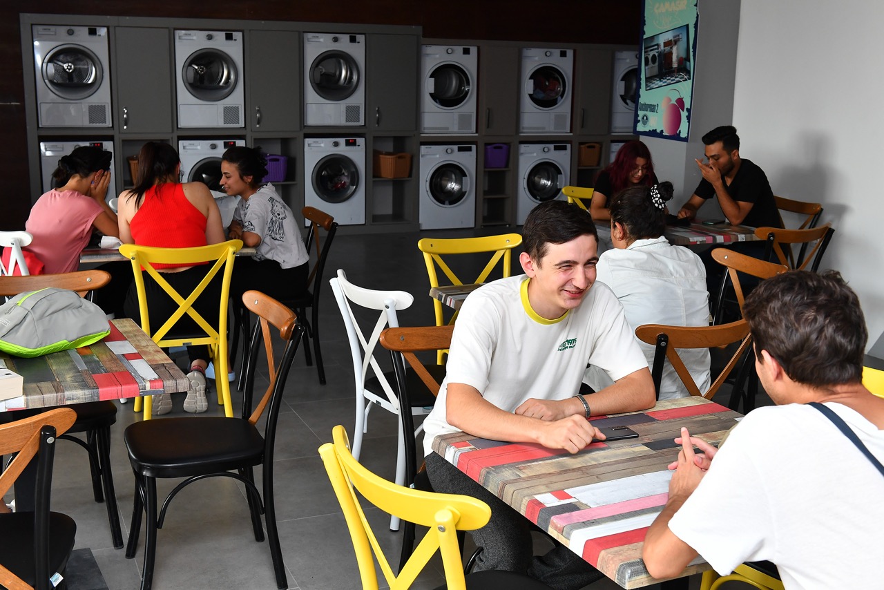 Büyük Büyükşehi̇r Yeni̇ Eği̇ti̇m Dönemi̇nde De Öğrenci̇leri̇n Gözdesi̇ Olmaya Hazir (13)
