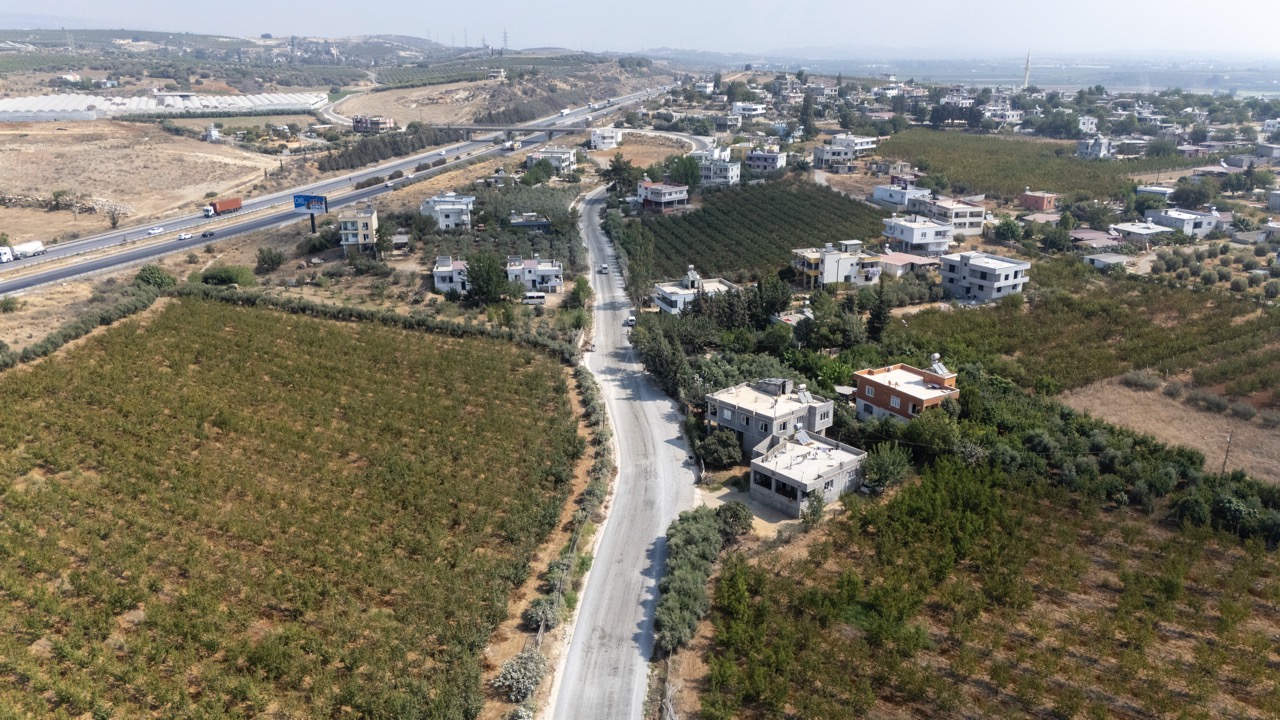 Büyük Mersi̇n Büyükşehi̇r’le Özdeşleşen Kali̇teli̇ Yol Çalişmalarina Bi̇r Yeni̇si̇ Daha Eklendi̇ (3)